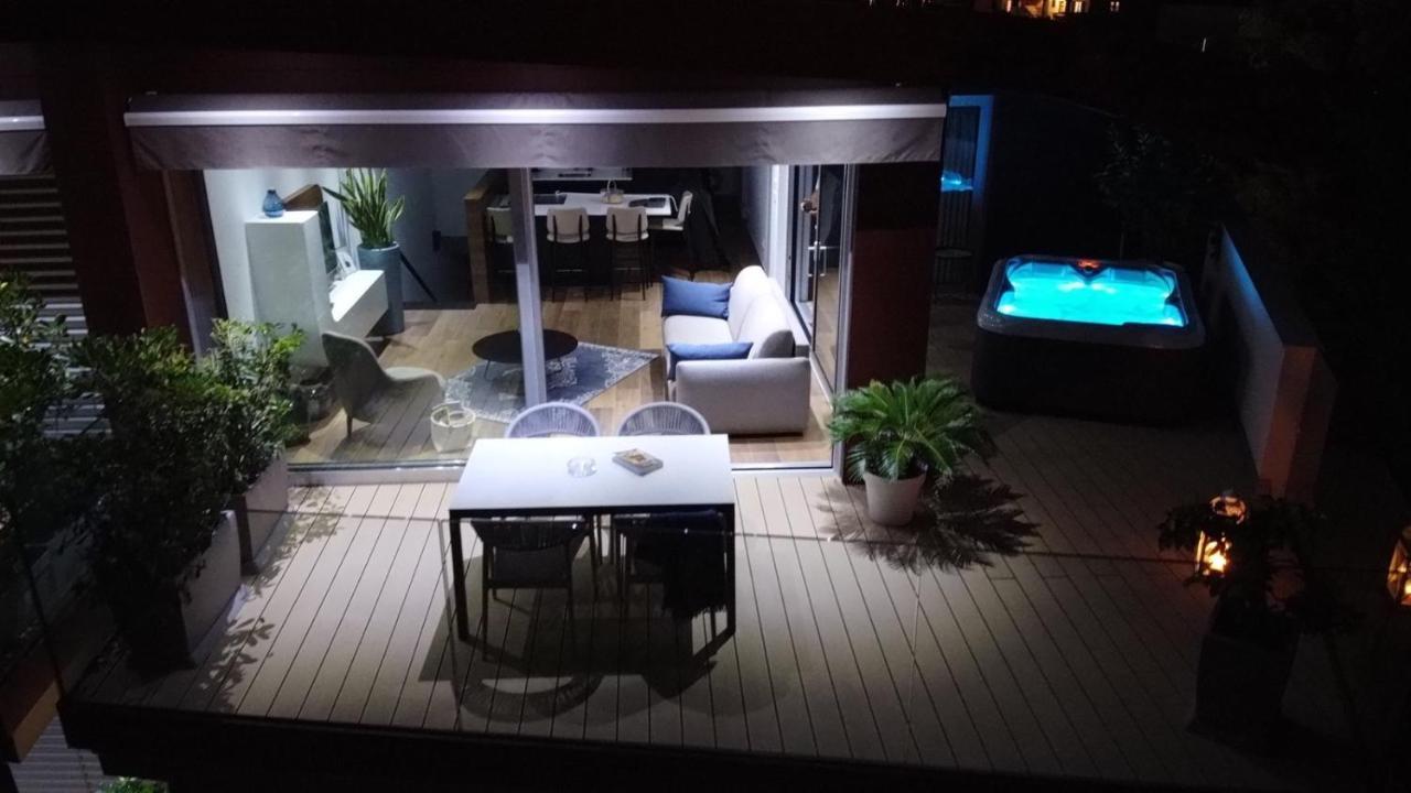 The Q Superior - A Penthouse With Jacuzzi And Sauna Ровинь Экстерьер фото